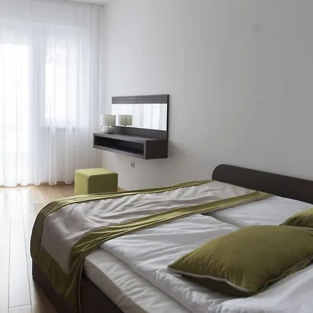 Riviera 5*